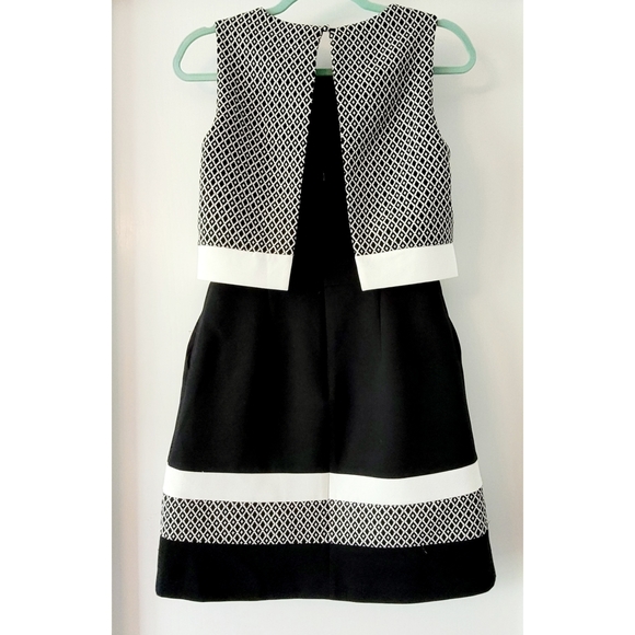 Balck and white  geometric Dex xs - Picture 2 of 3